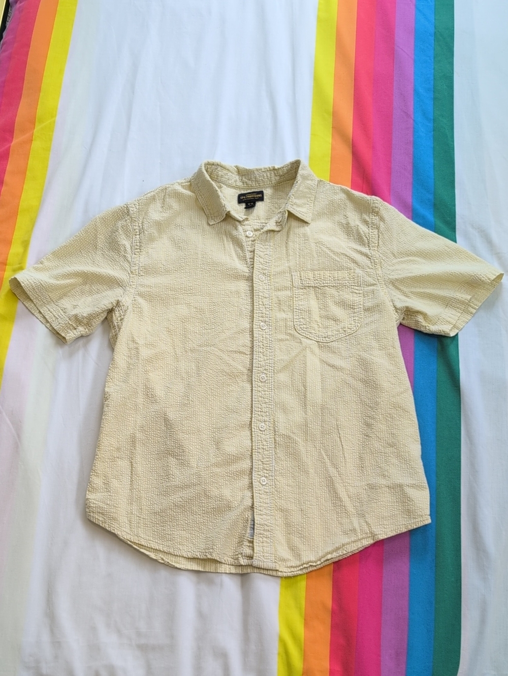 CPO Provisions Men's Pale Yellow Short-Sleeve Seersucker Button-Down Shirt